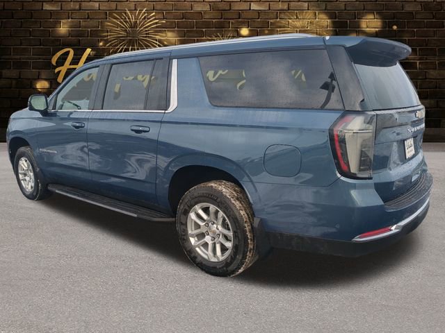 New 2026 Chevrolet Suburban LT w/ Comfort Package image 3