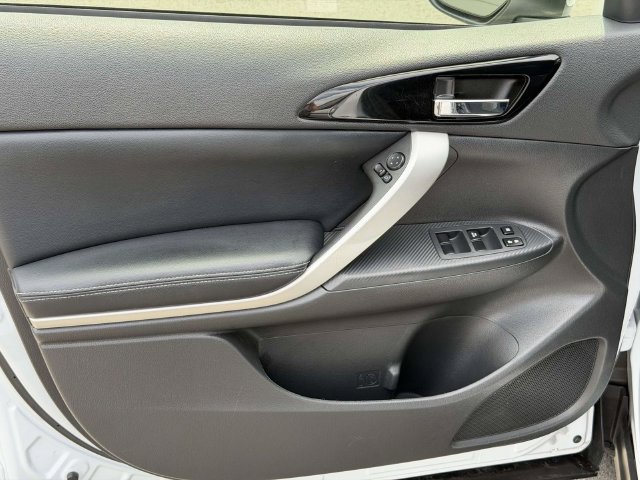 Used 2024 Mitsubishi Eclipse Cross SE AWD/4WD image 16
