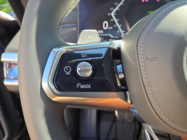 Certified 2026 BMW 760i xDrive AWD/4WD image 21
