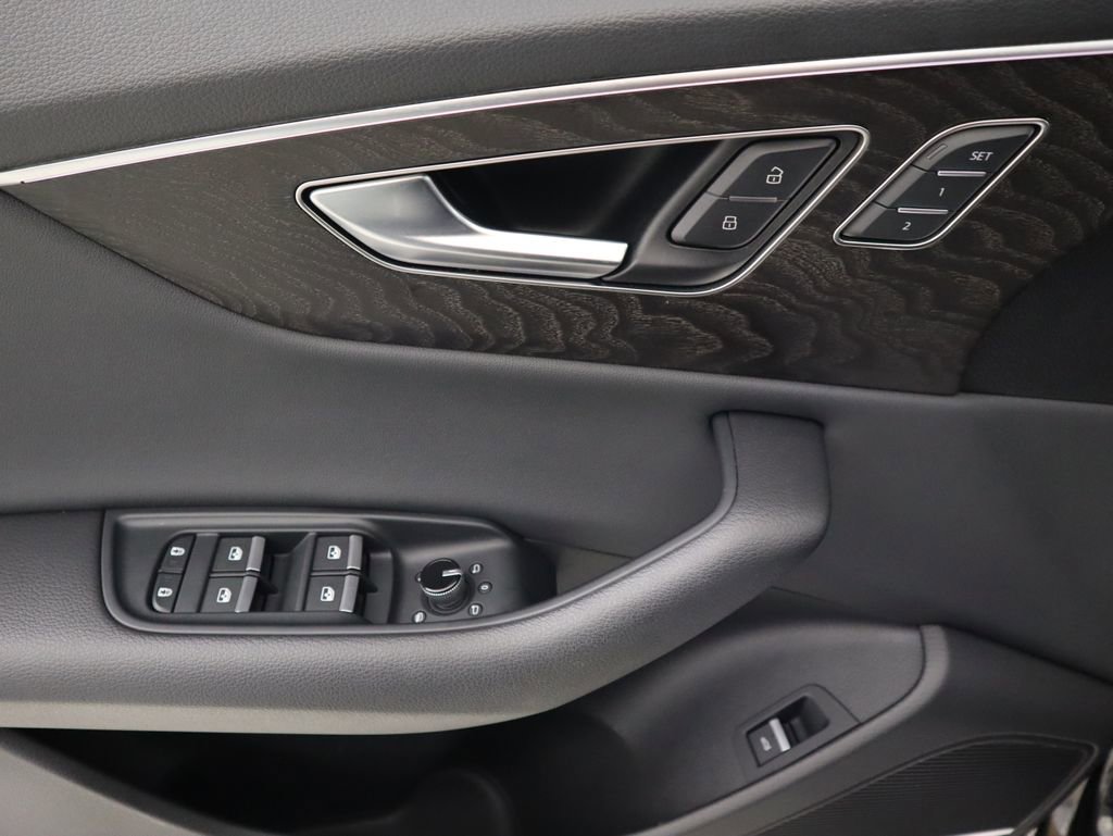 Certified 2022 Audi Q8 Premium Plus w/ Premium Plus Package image 24