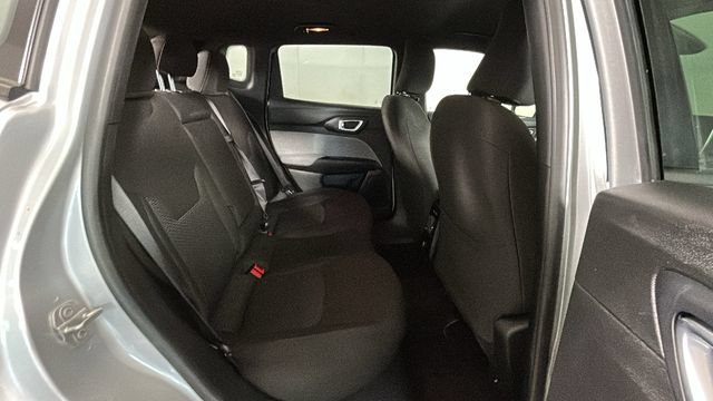 Used 2025 Jeep Compass Sport AWD/4WD image 29