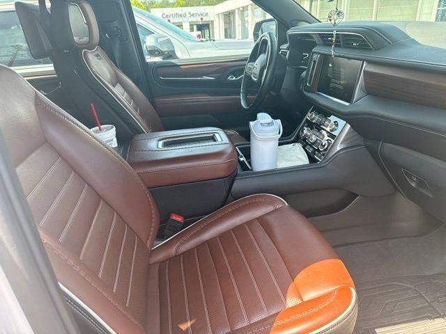 Used 2024 GMC Yukon XL Denali Ultimate AWD/4WD image 22