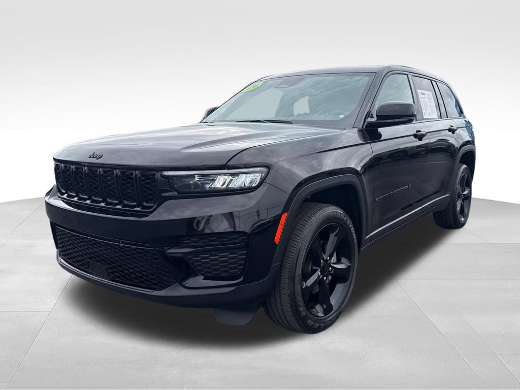 Used 2024 Jeep Grand Cherokee Altitude AWD/4WD video 2
