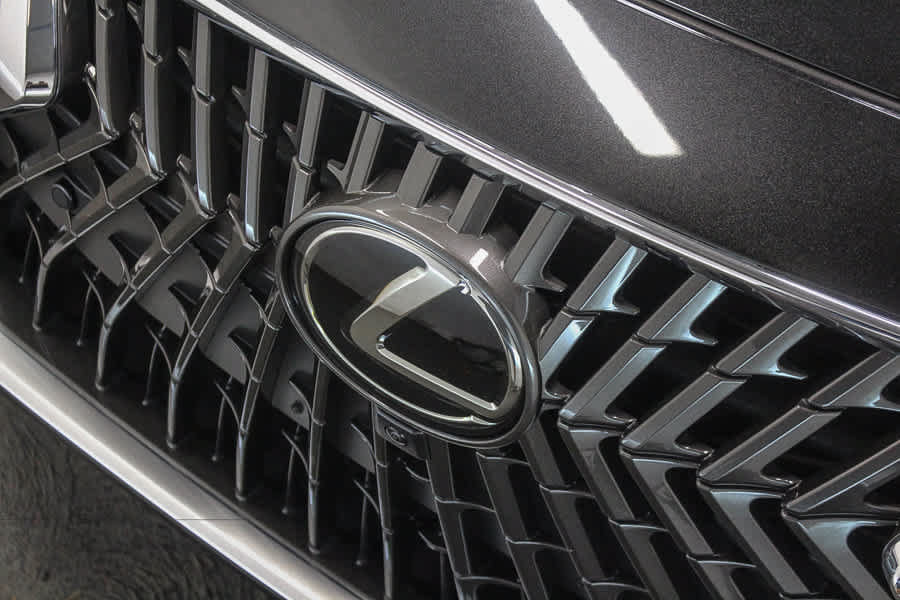 Used 2025 Lexus ES 300h w/ Accessory Package (Z1) FWD image 12