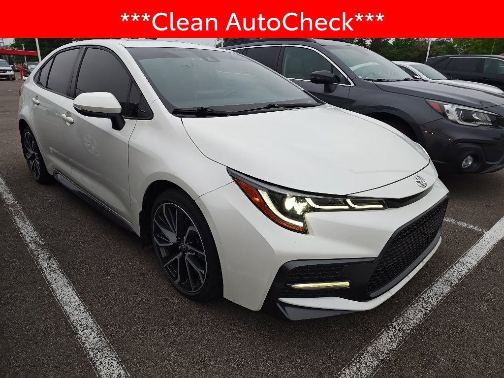 Used 2021 Toyota Corolla SE w/ SE Premium Package FWD image 3