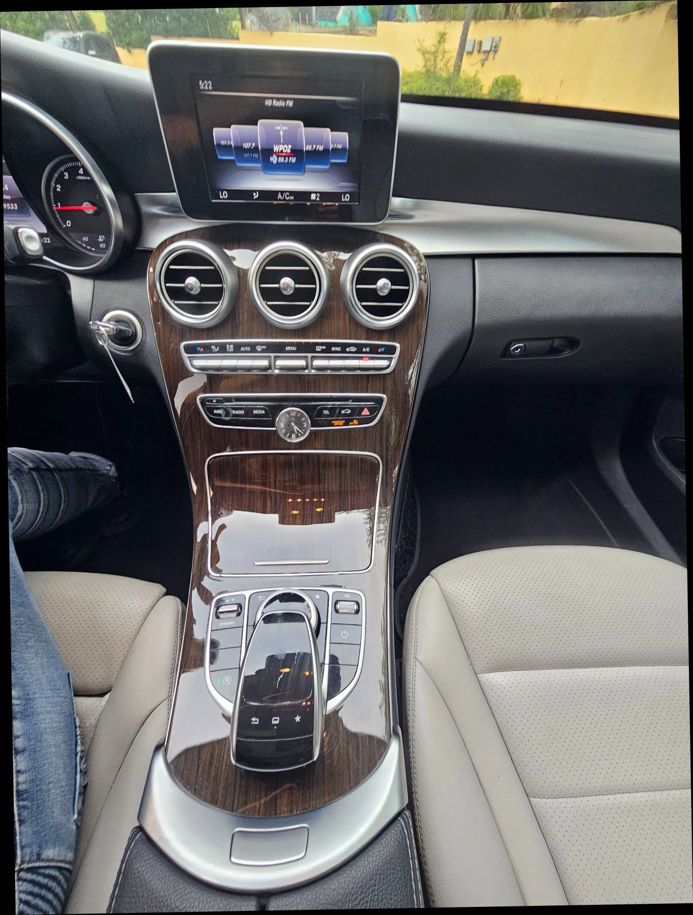 Used 2016 Mercedes-Benz C 300 4MATIC Sedan image 40