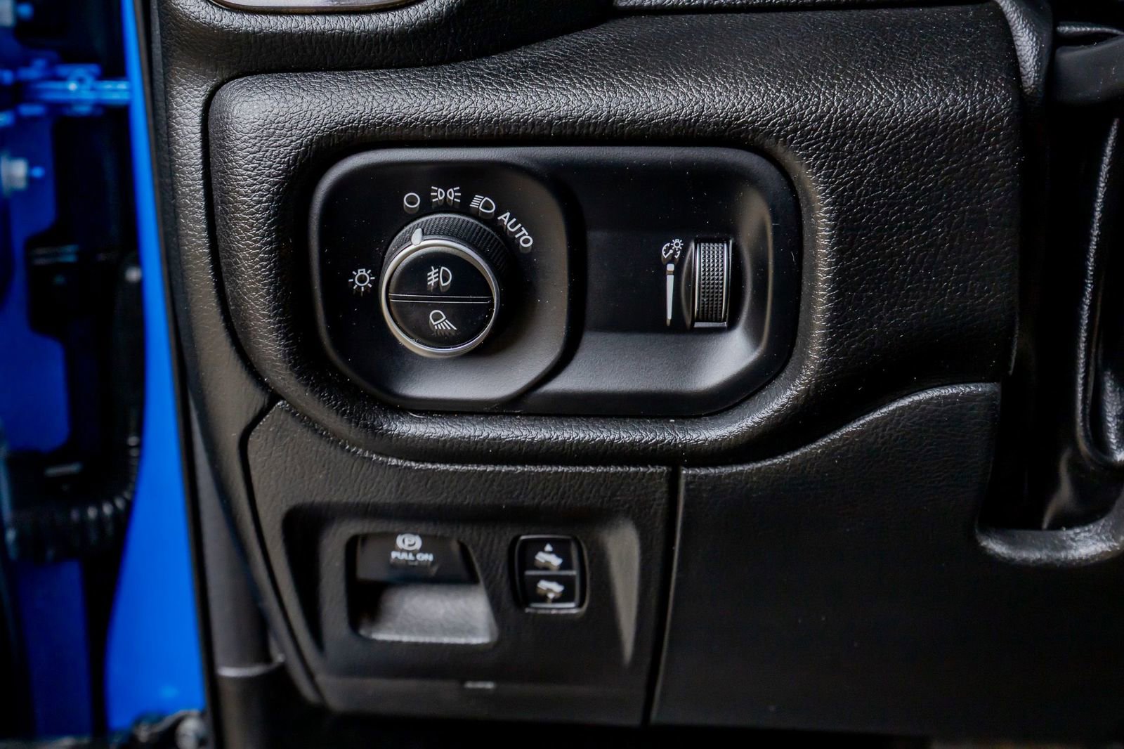 Used 2023 RAM 1500 Lone Star AWD/4WD image 28