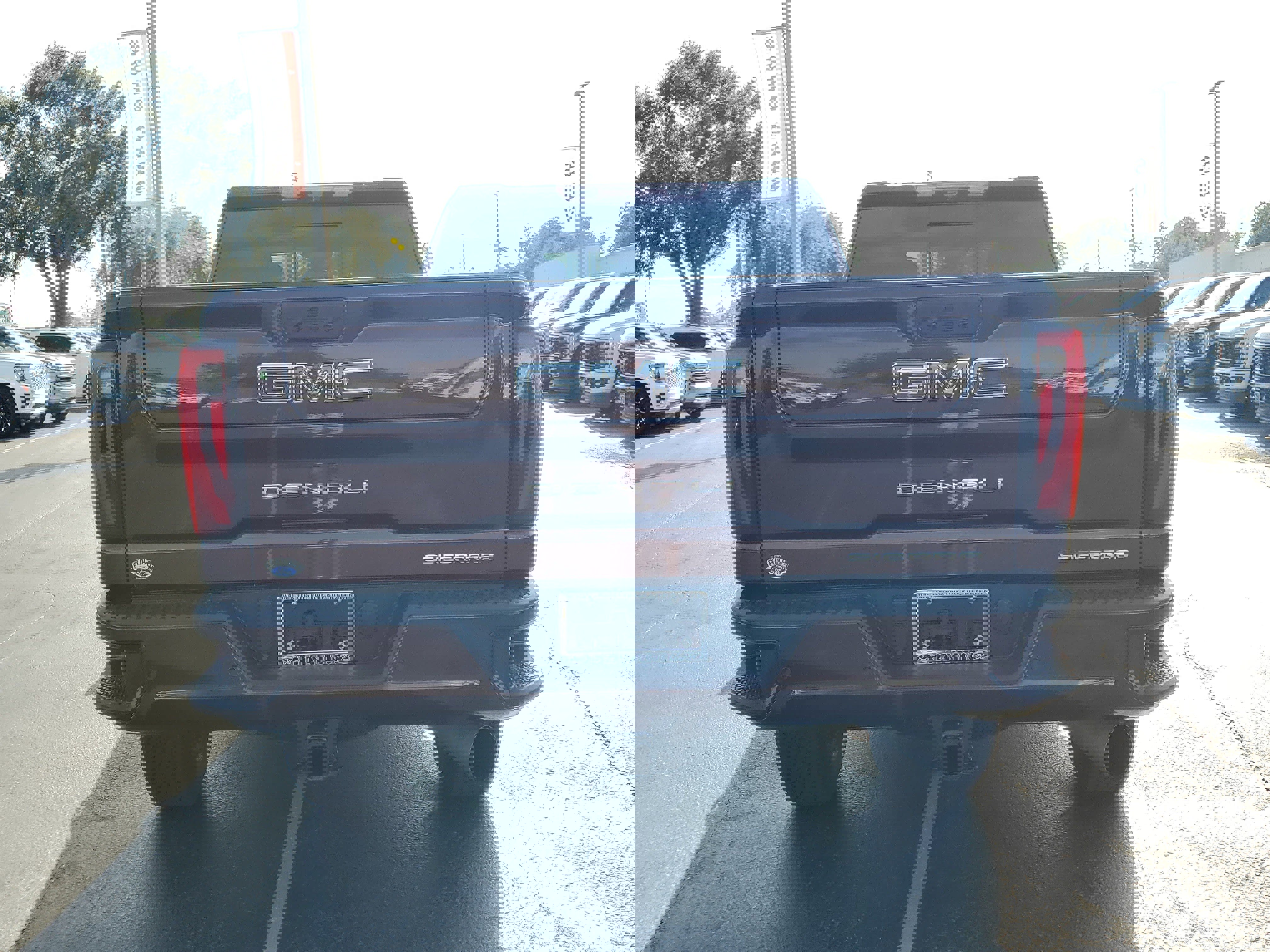 Used 2024 GMC Sierra 2500 Denali Ultimate image 8