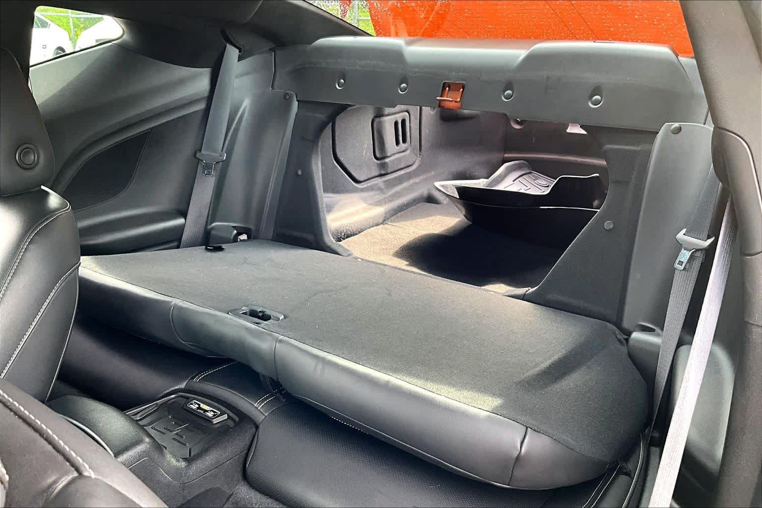 Used 2022 Chevrolet Camaro SS RWD image 33