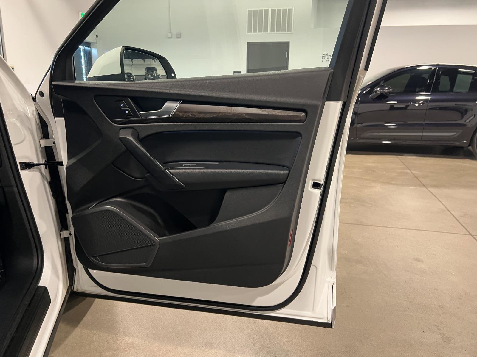 Used 2018 Audi Q5 2.0T Premium image 40