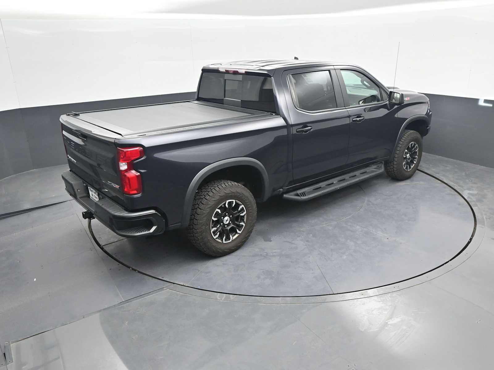 Used 2022 Chevrolet Silverado 1500 ZR2 w/ Technology Package AWD/4WD image 40