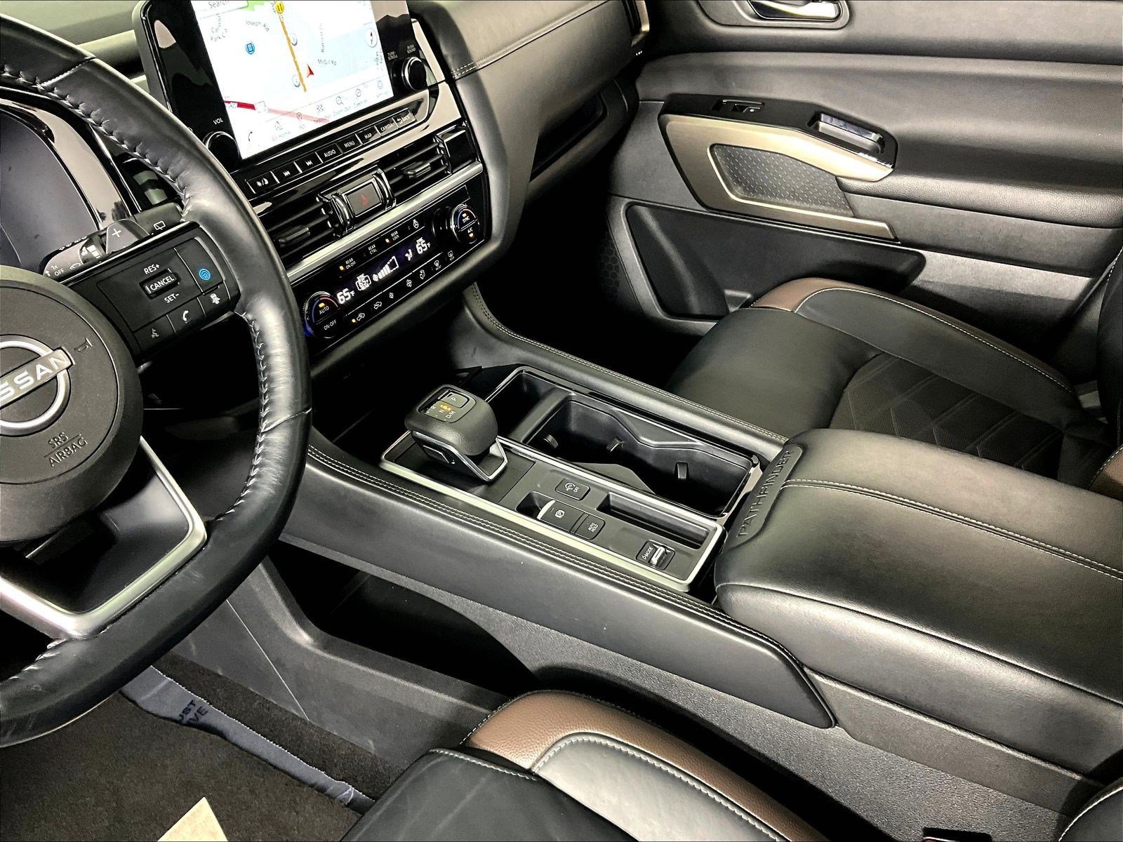 Certified 2023 Nissan Pathfinder Platinum FWD image 18