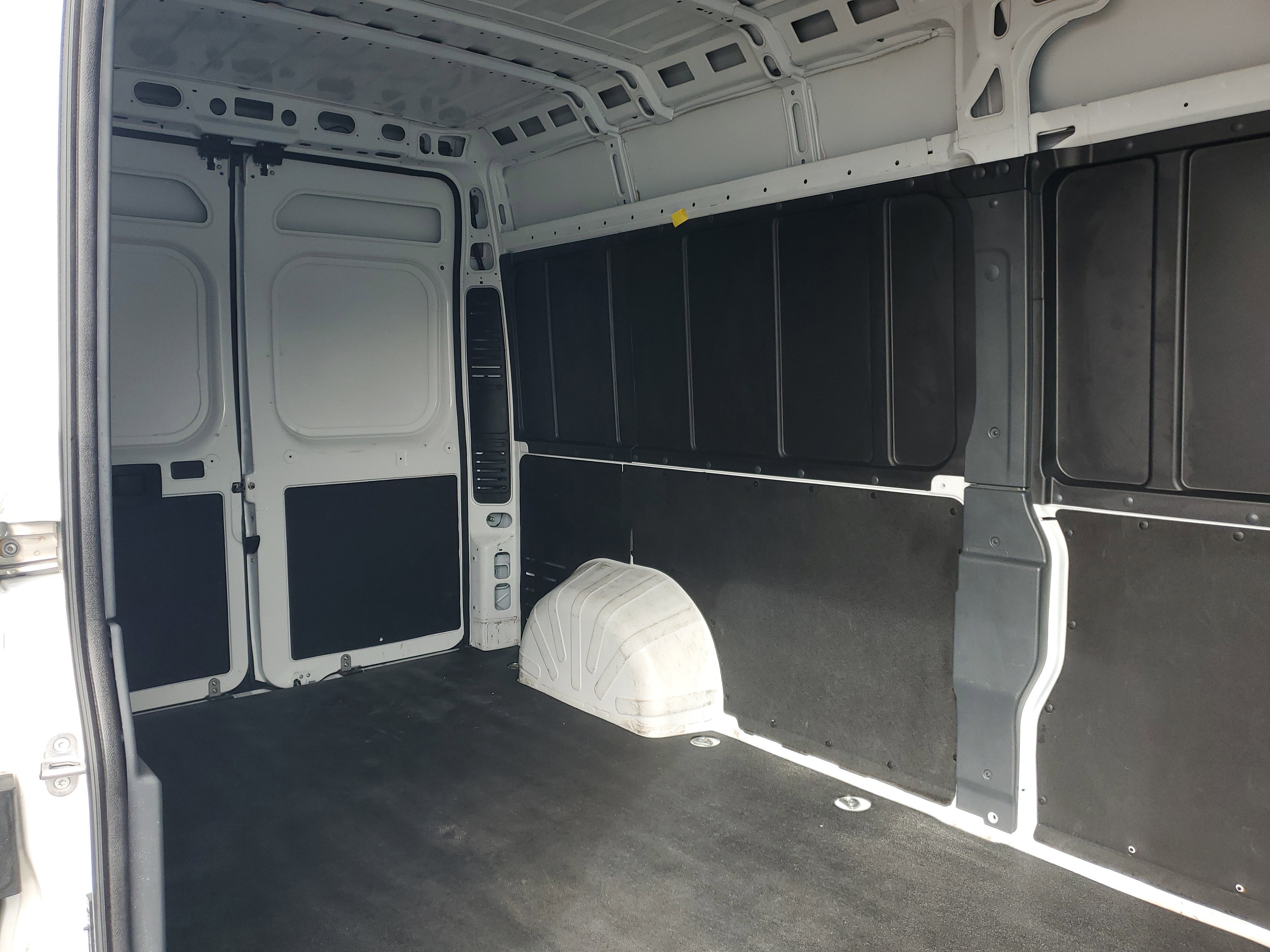 Used 2025 RAM ProMaster 2500 w/ Convenience Group image 13