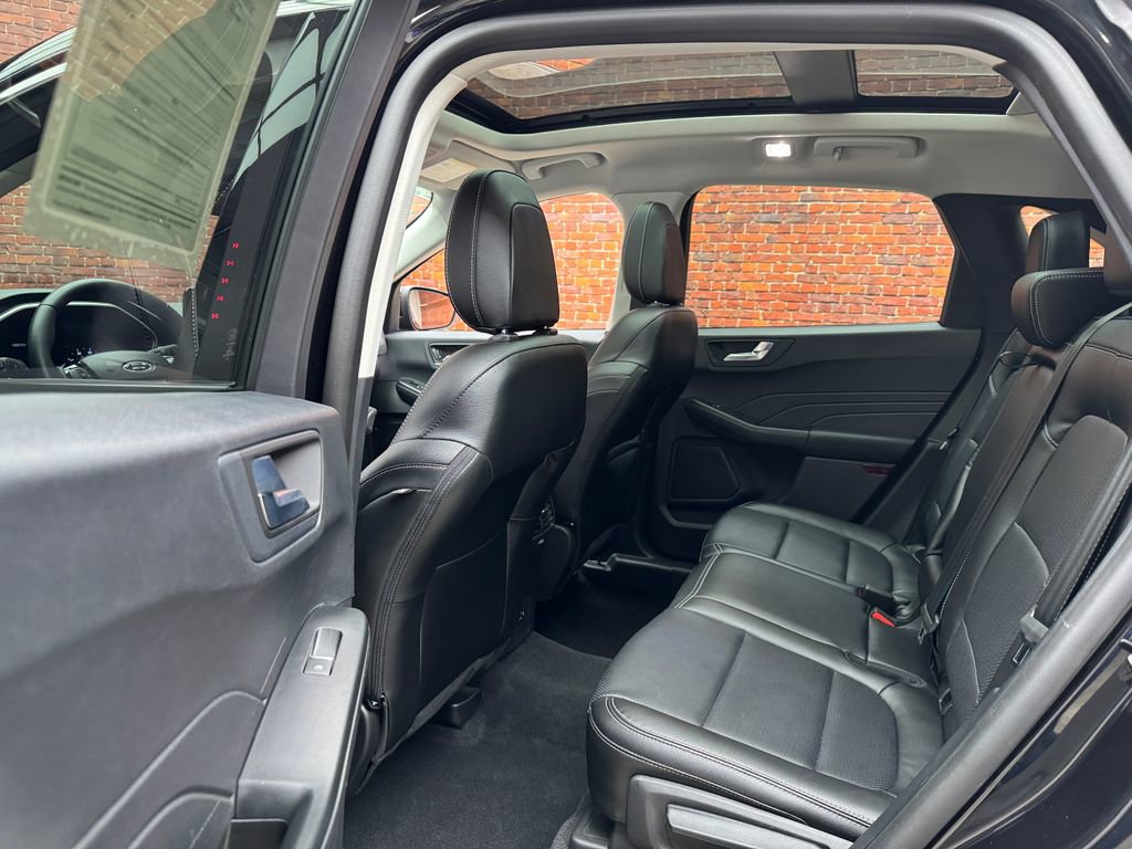 Certified 2022 Ford Escape SEL image 25