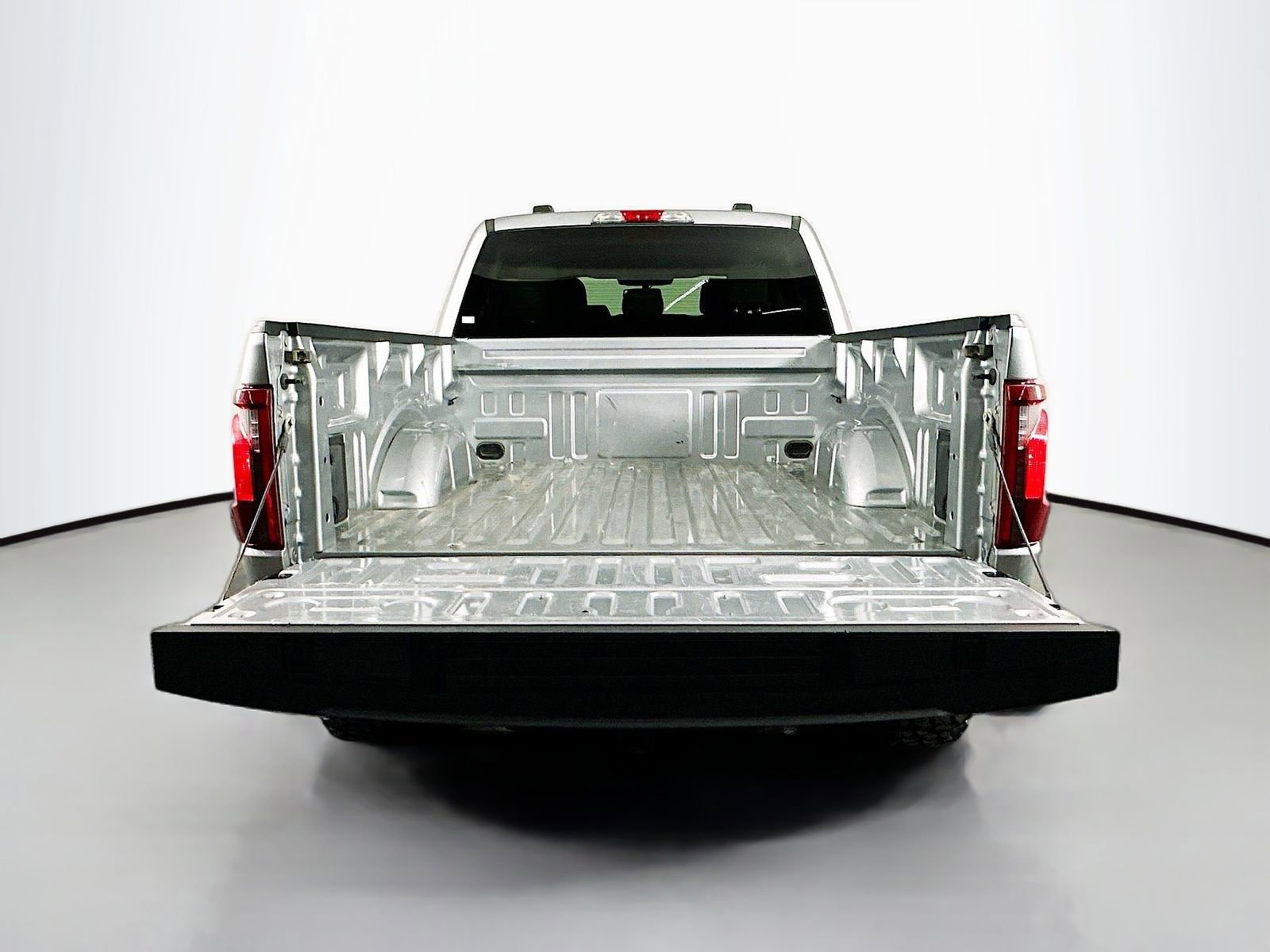 Used 2024 Ford F150 XLT w/ Tow/Haul Package AWD/4WD image 25