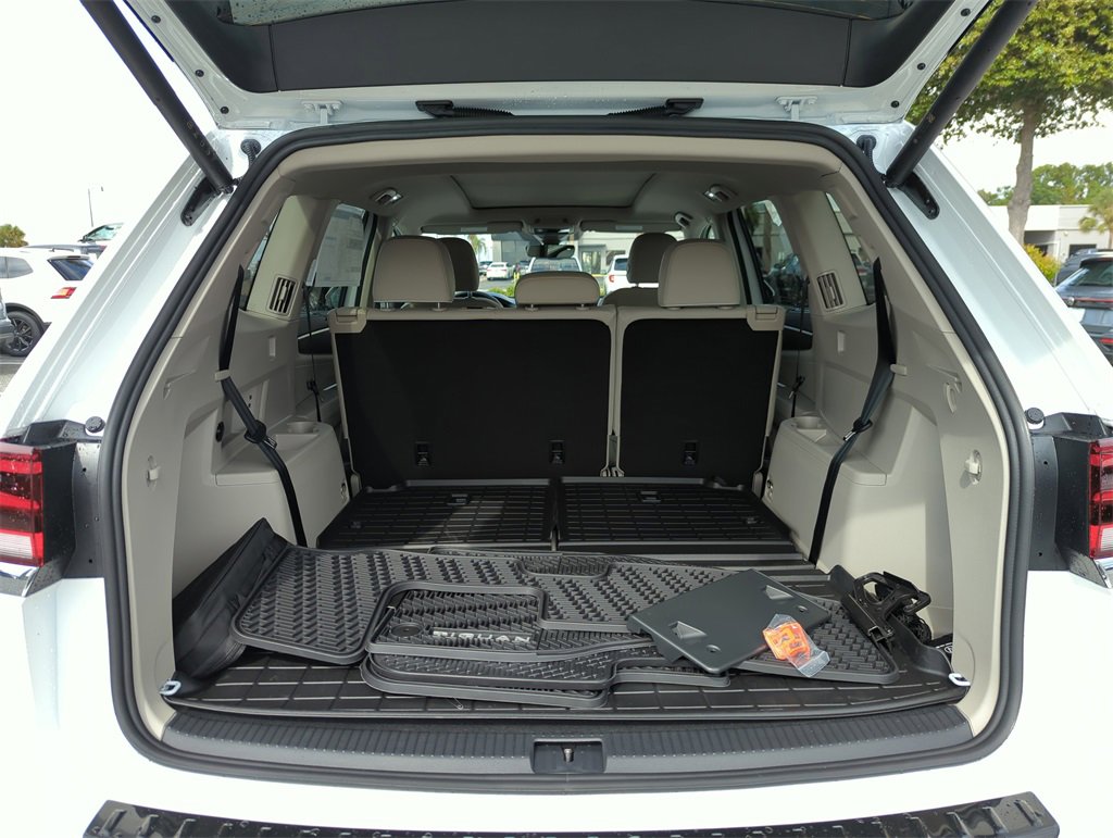 New 2026 Volkswagen Atlas SEL Premium R-Line image 15