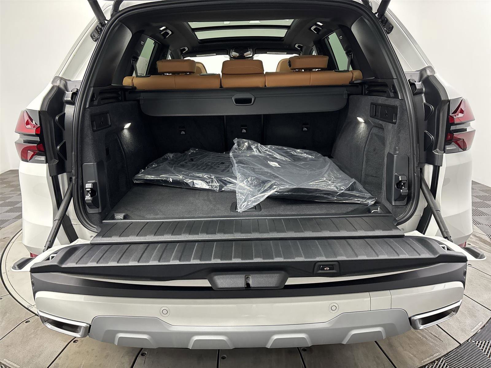 New 2026 BMW X5 xDrive40i w/ Climate Comfort Package AWD/4WD image 21