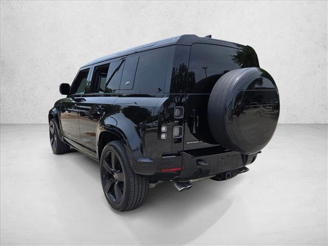 Used 2022 Land Rover Defender 110 V8 AWD/4WD image 7