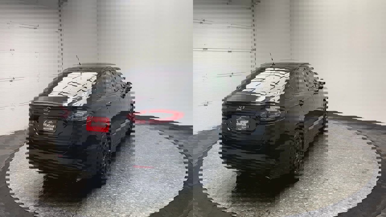 Used 2013 Ford Fusion SE image 32