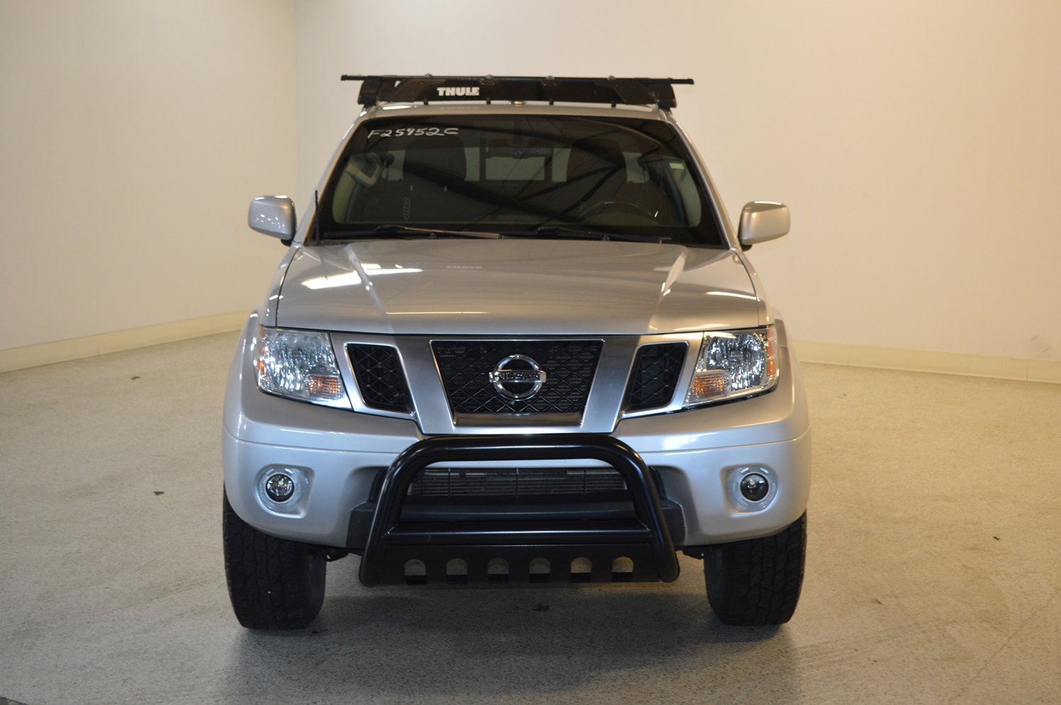 Used 2018 Nissan Frontier PRO-4X AWD/4WD image 8