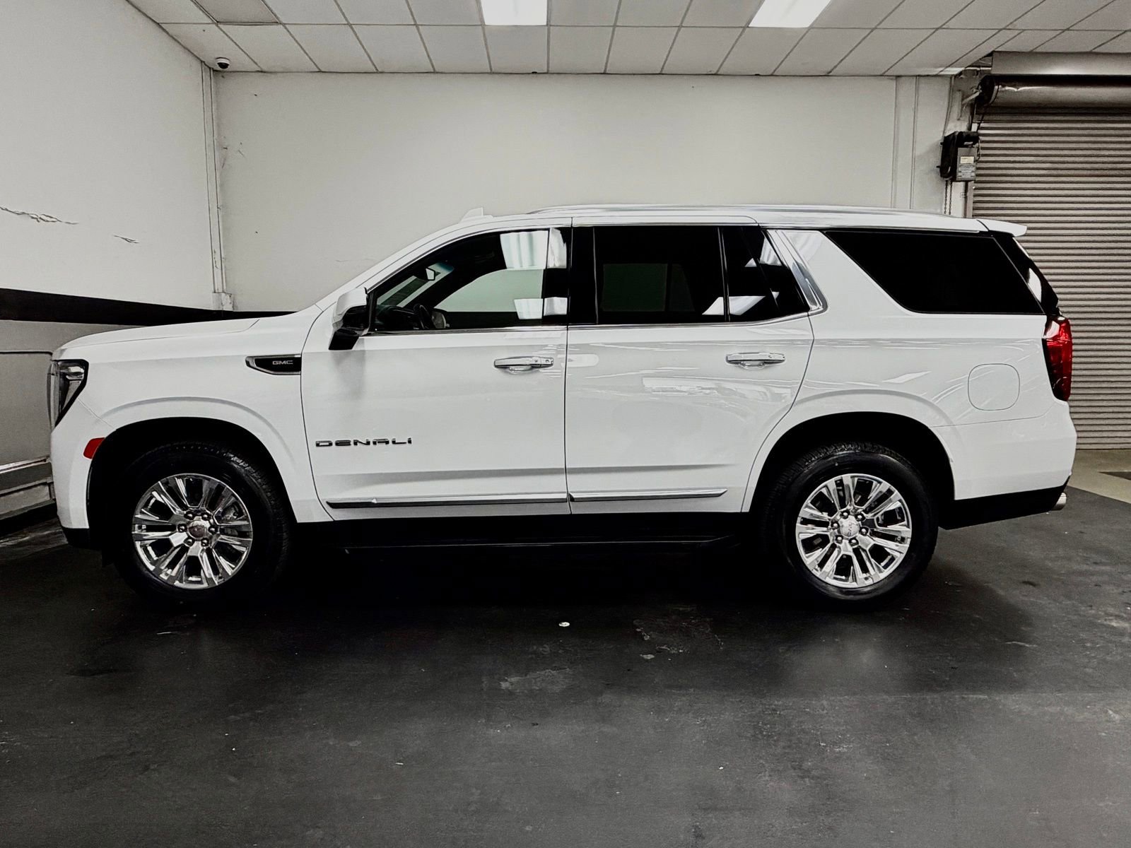 Used 2023 GMC Yukon Denali image 9