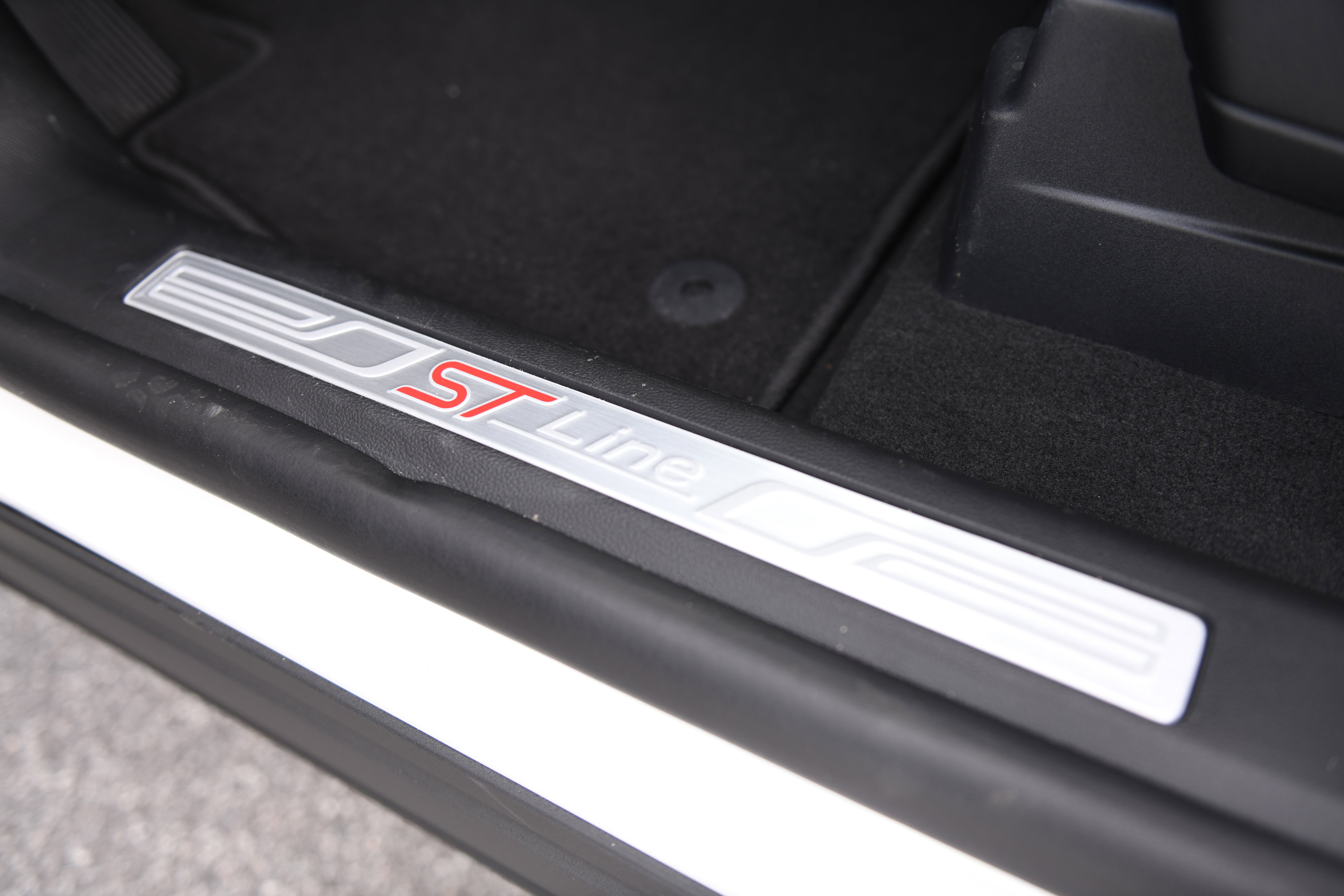 New 2026 Ford Explorer ST-Line w/ ST-Line Street Pack image 21