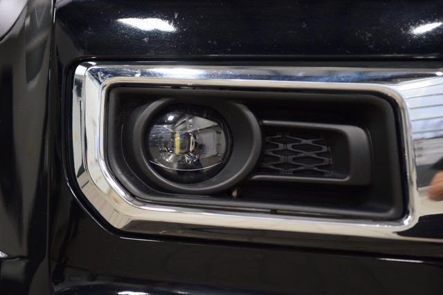 Used 2023 Toyota 4Runner Limited image 12