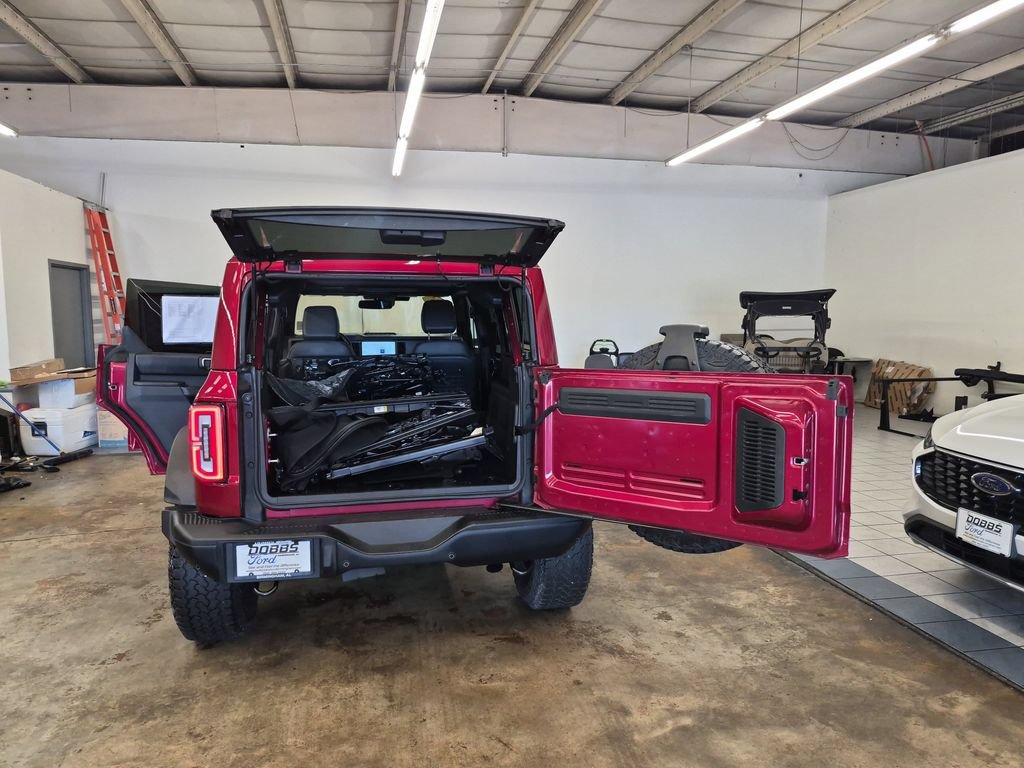 Used 2025 Ford Bronco Badlands w/ Sasquatch Package AWD/4WD image 6