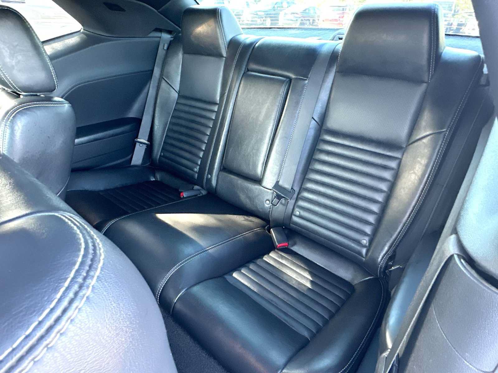 Used 2010 Dodge Challenger R/T RWD image 23
