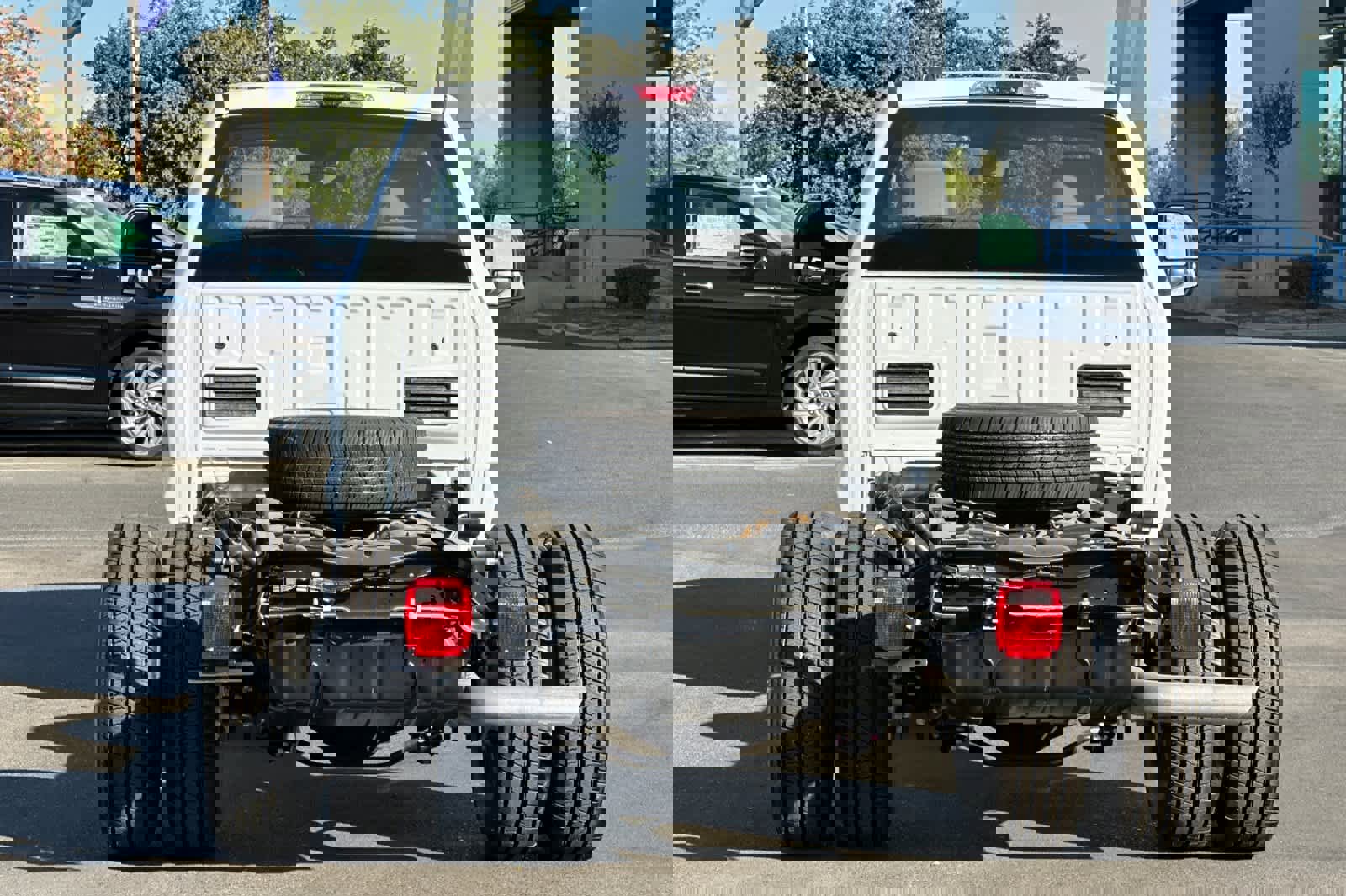 New 2024 Ford F350 XL w/ XL Chrome Package image 5