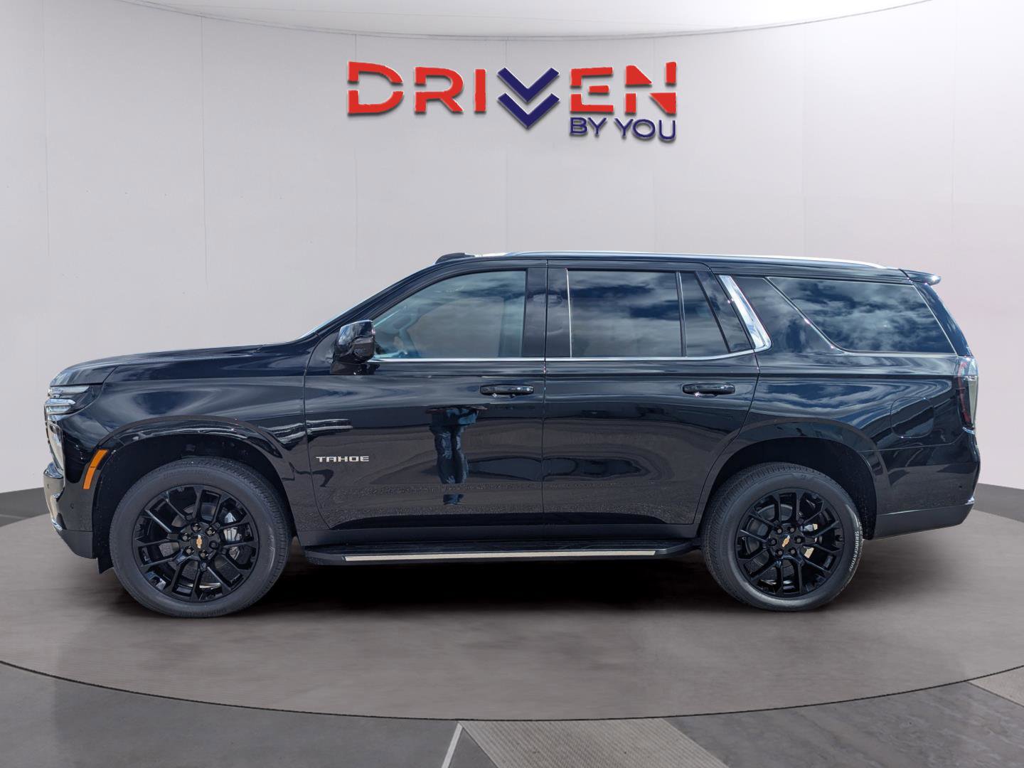 New 2026 Chevrolet Tahoe LT w/ Comfort Package image 2