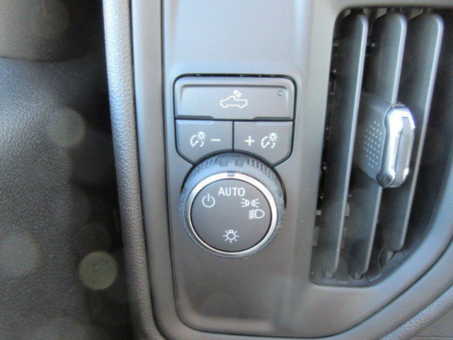 Used 2025 Chevrolet Silverado 1500 Custom image 21