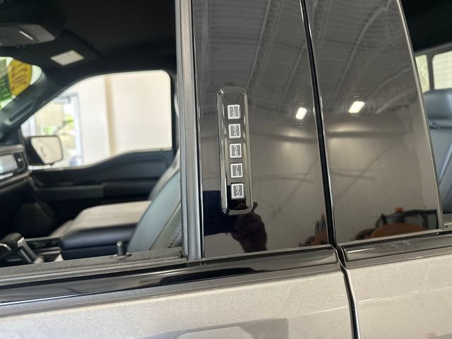 Used 2022 Ford F150 Lightning Lariat AWD/4WD image 12