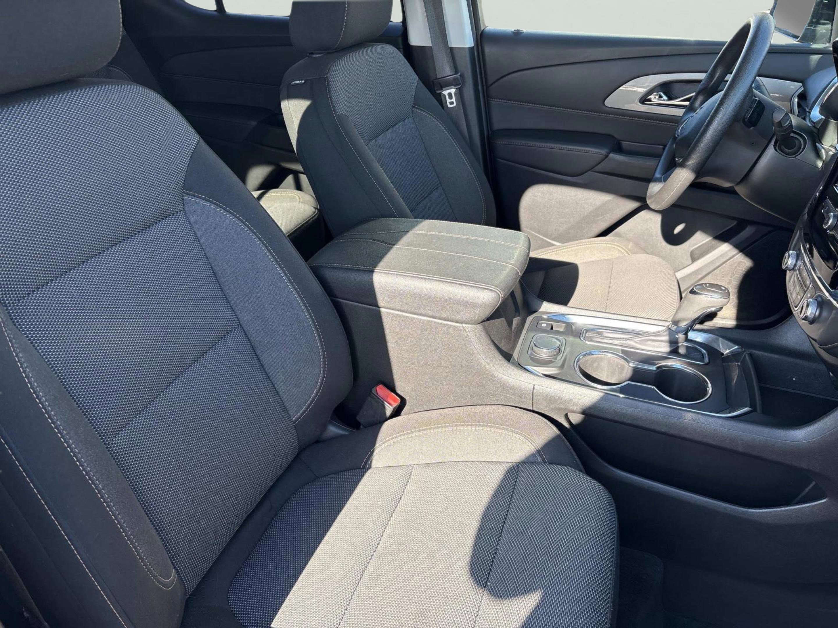 Used 2020 Chevrolet Traverse LS w/ LPO, Floor Liner Package image 21