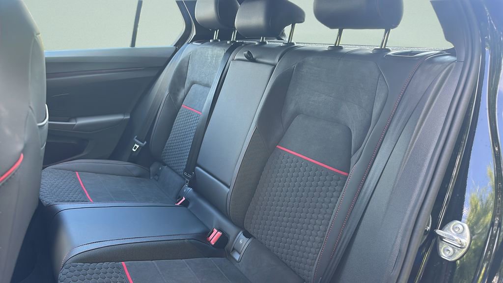 New 2026 Volkswagen GTI SE FWD image 31