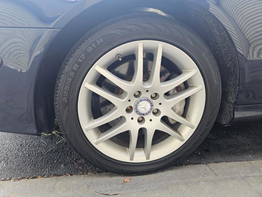 Used 2009 Mercedes-Benz CLK 350 Coupe w/ Premium I Pkg image 32