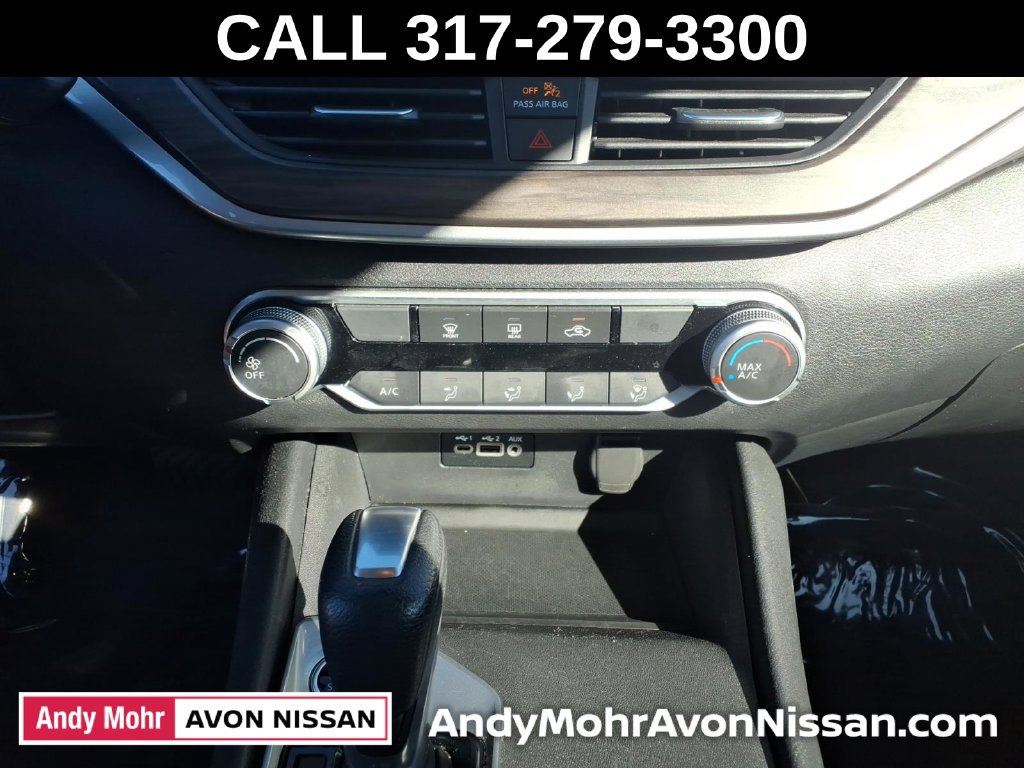 Used 2025 Nissan Altima 2.5 SV AWD/4WD image 32