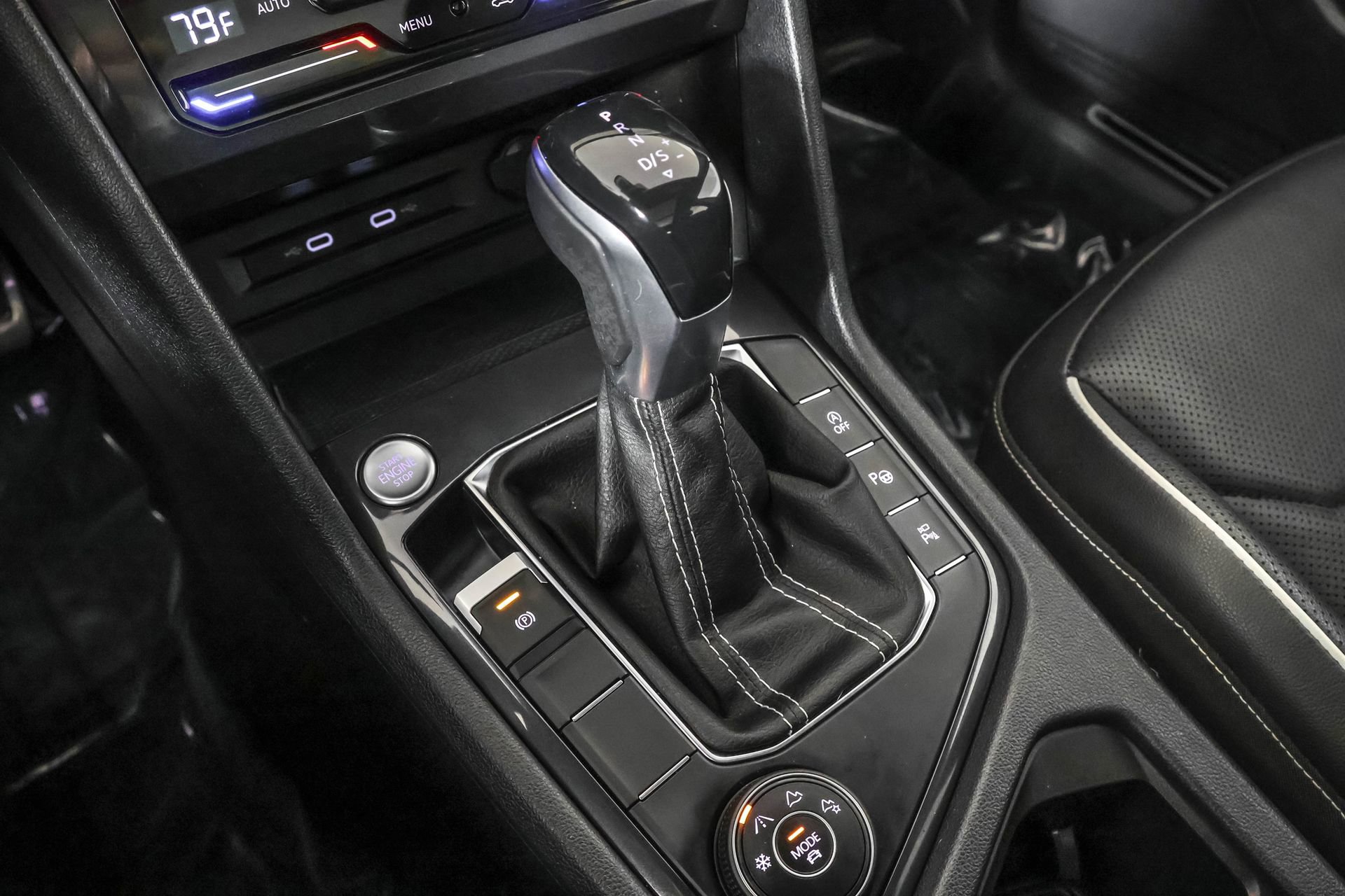 Used 2022 Volkswagen Tiguan SEL R-Line image 33