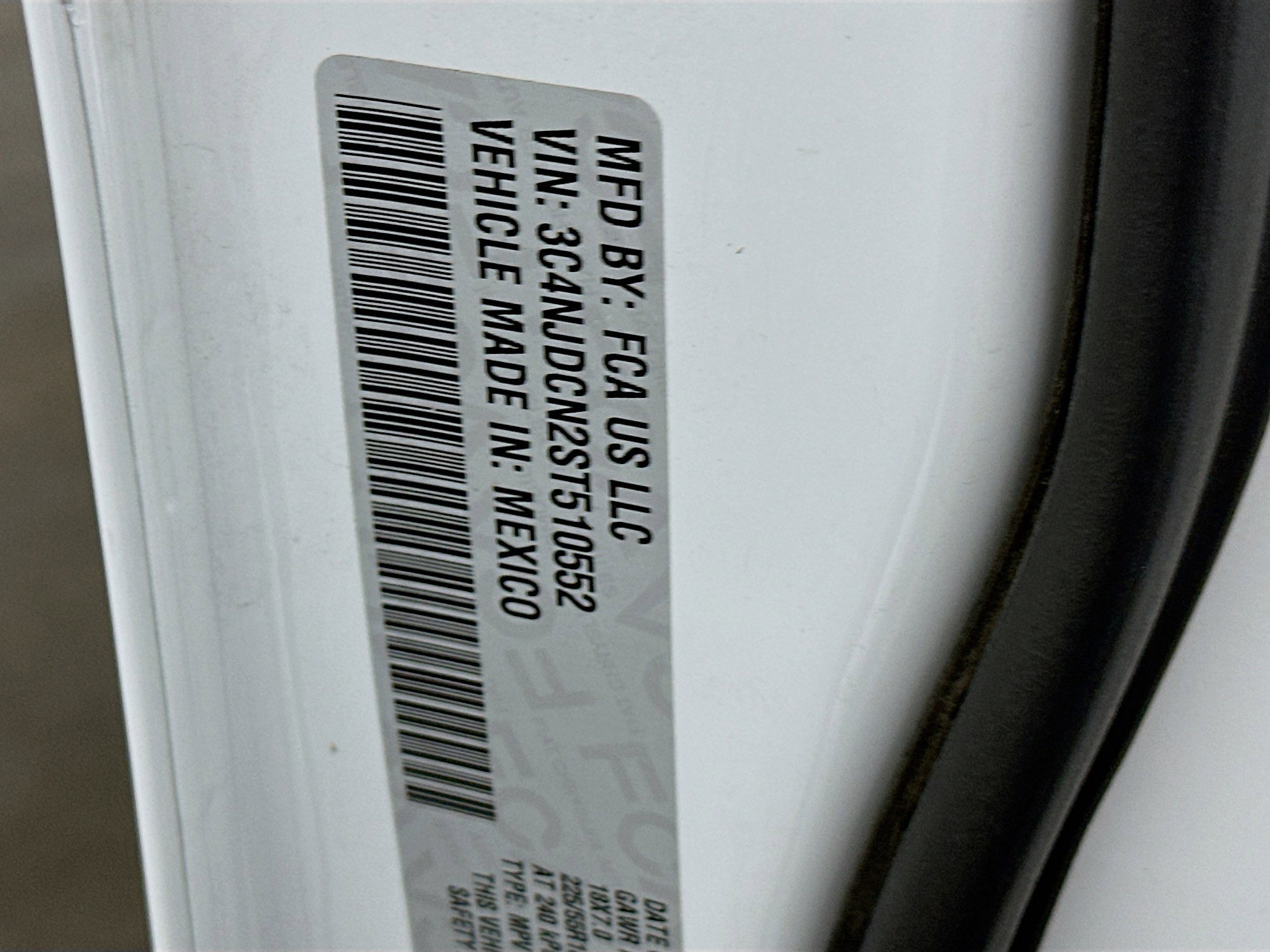 Used 2025 Jeep Compass Limited image 12