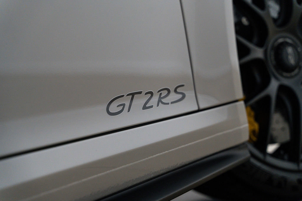 Used 2018 Porsche 911 GT2 RS w/ Weissach Package RWD image 91