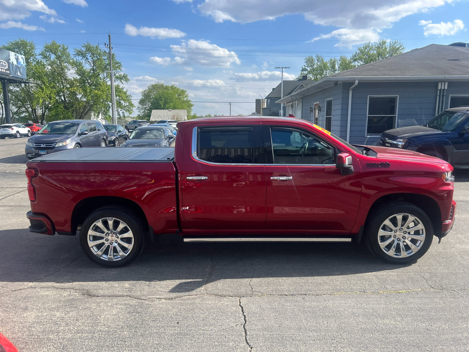 Used 2022 Chevrolet Silverado 1500 High Country w/ LPO, Dark Essentials Package AWD/4WD image 8