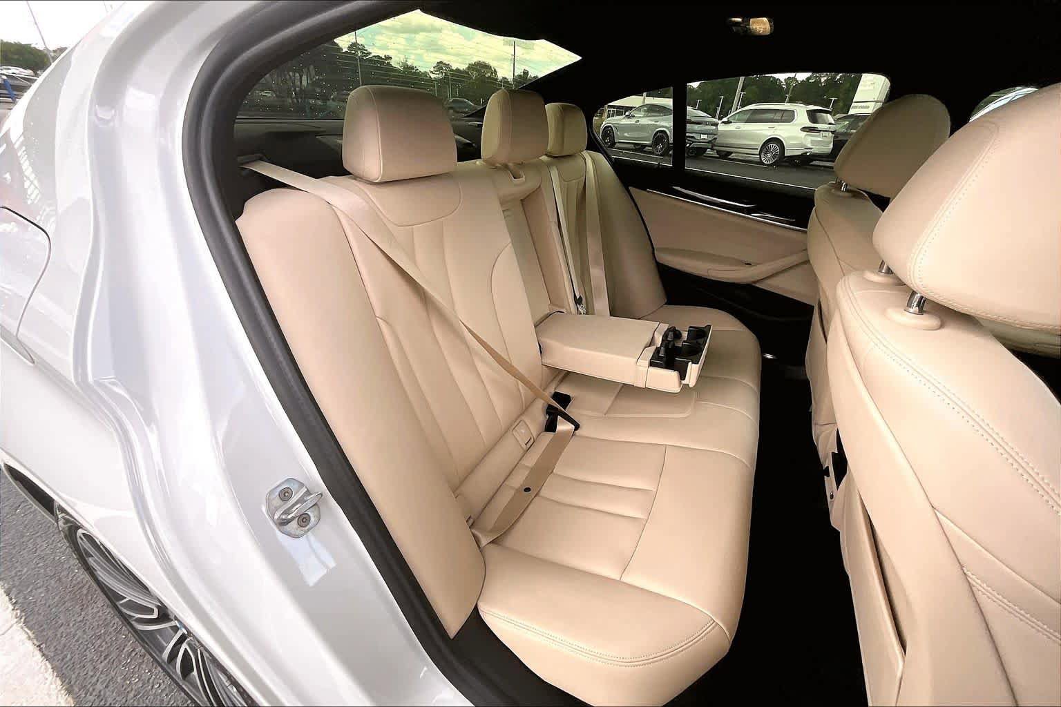 Used 2019 BMW 530i w/ Convenience Package RWD image 21