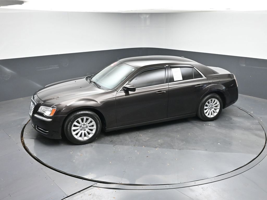 Used 2013 Chrysler 300 Base image 33