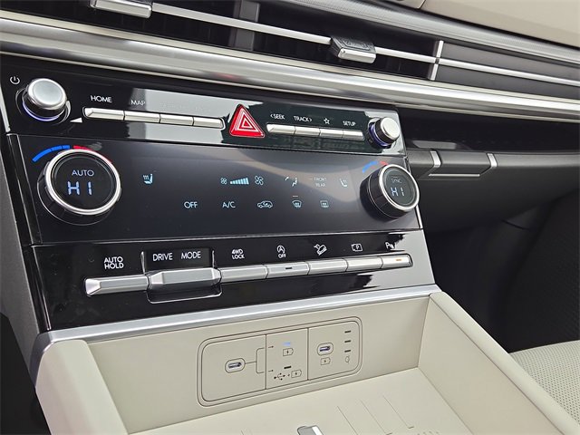 Certified 2025 Hyundai Santa Fe SEL image 12