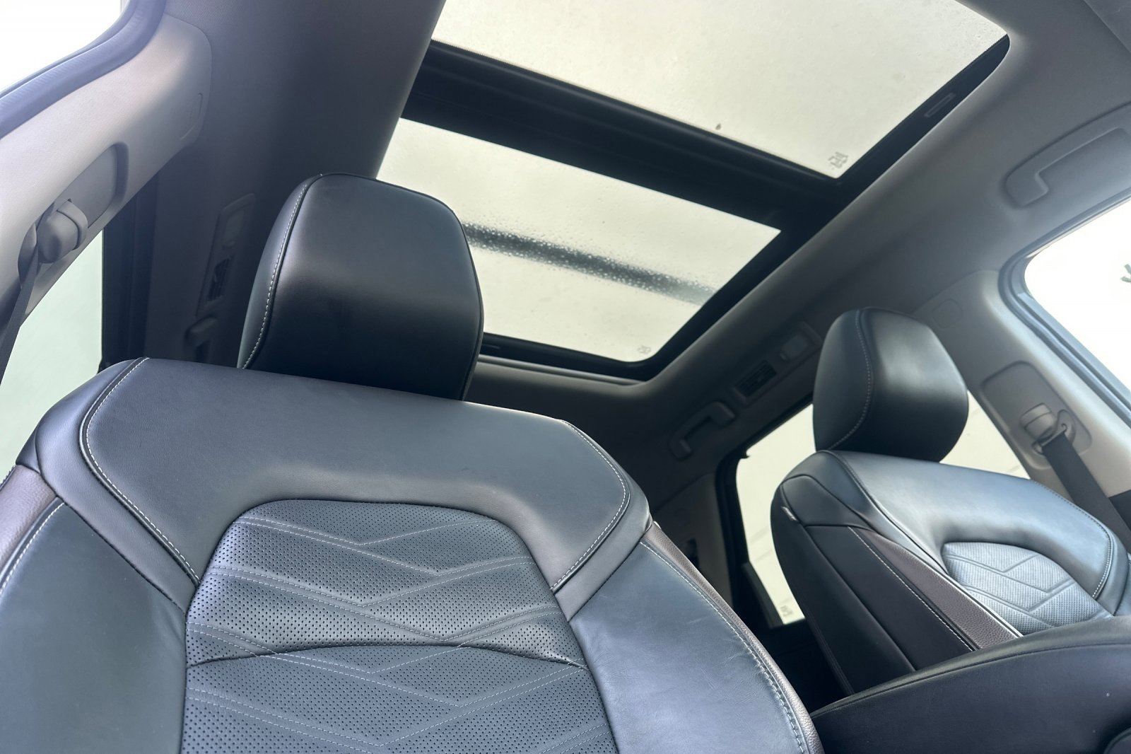 Used 2023 Nissan Pathfinder Platinum image 22