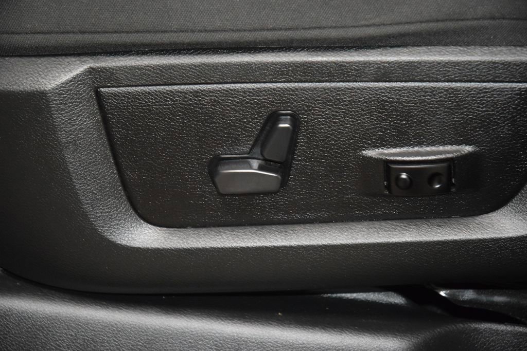 Used 2023 RAM 2500 Big Horn w/ Level 1 Equipment Group AWD/4WD image 41