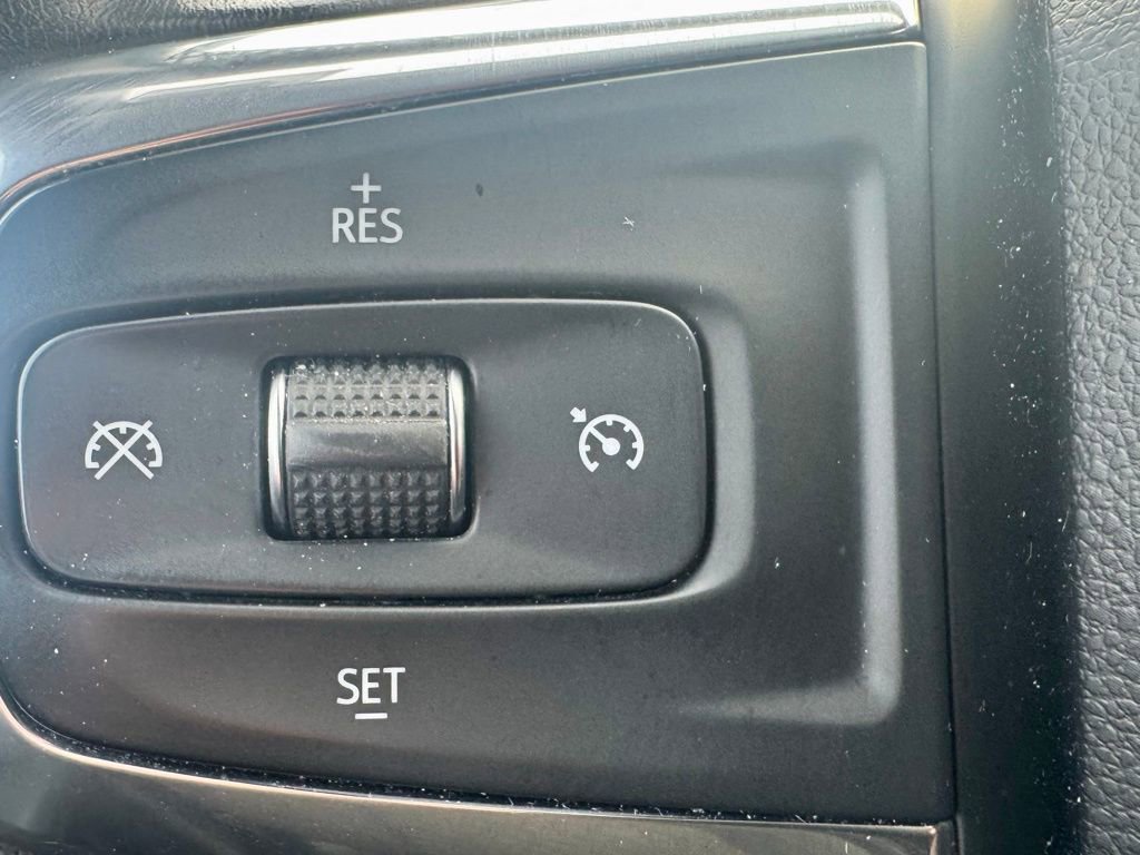 Used 2020 Chevrolet Blazer LT image 18