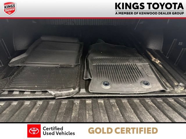 Used 2026 Toyota Tundra Limited AWD/4WD image 15