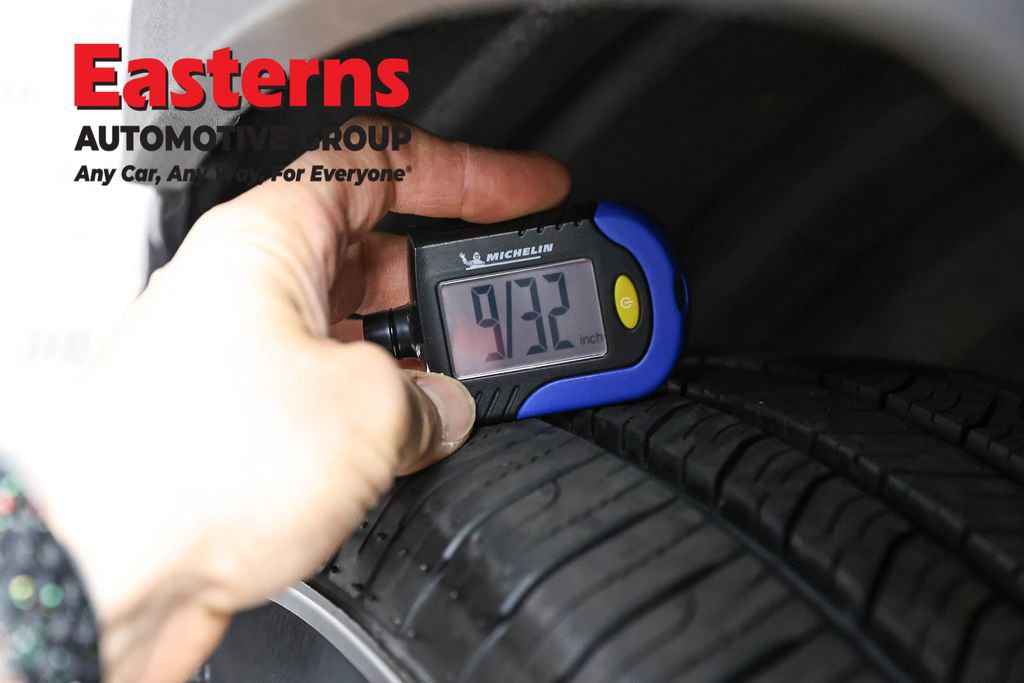 Used 2021 Toyota RAV4 LE image 26