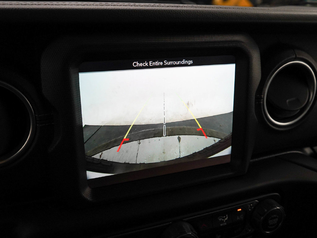 Used 2019 Jeep Wrangler Unlimited Sahara AWD/4WD image 20